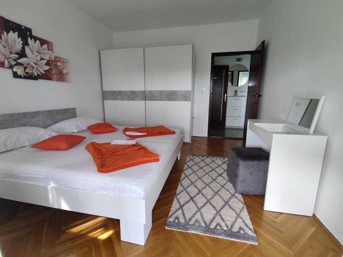 Apartment Teresa With Big Terrace Dramalj Crikvenica Eksteriør bilde