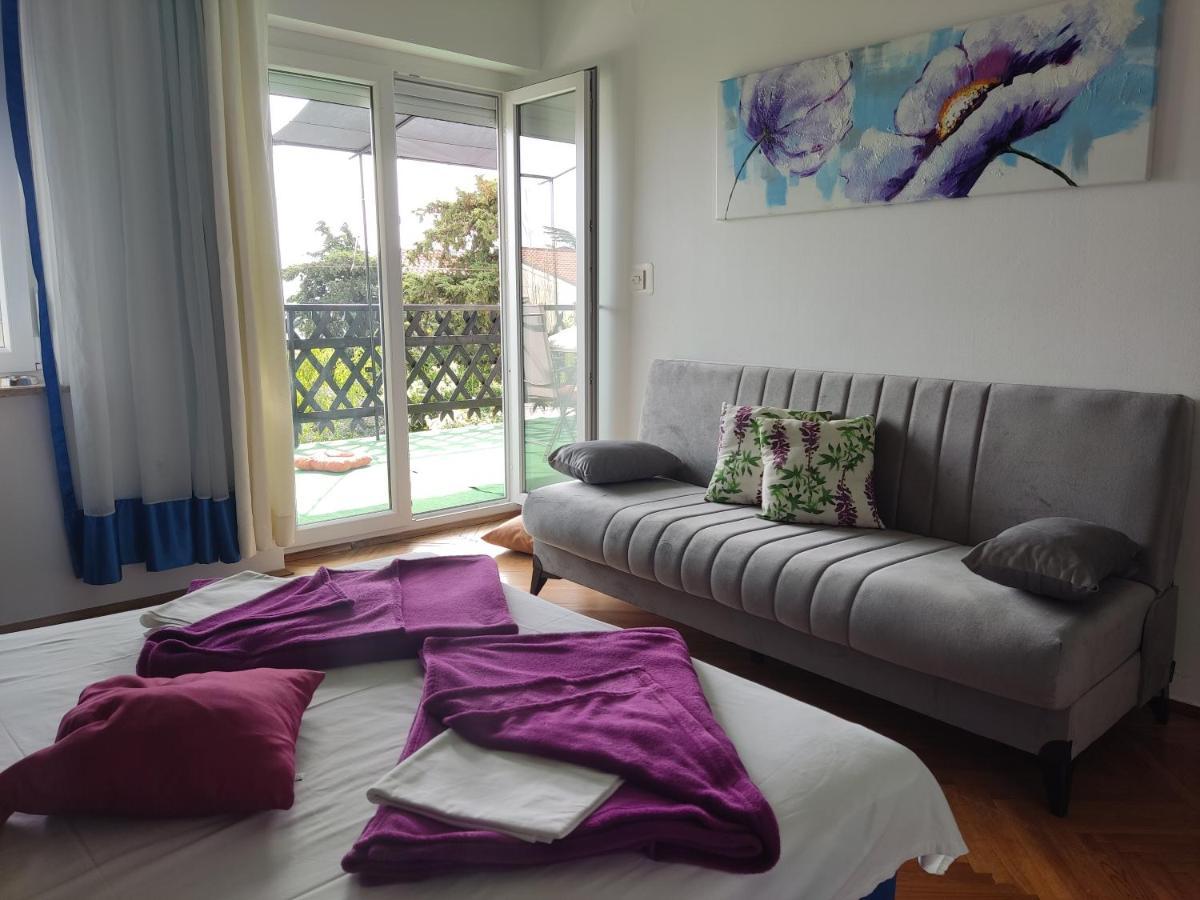 Apartment Teresa With Big Terrace Dramalj Crikvenica Eksteriør bilde