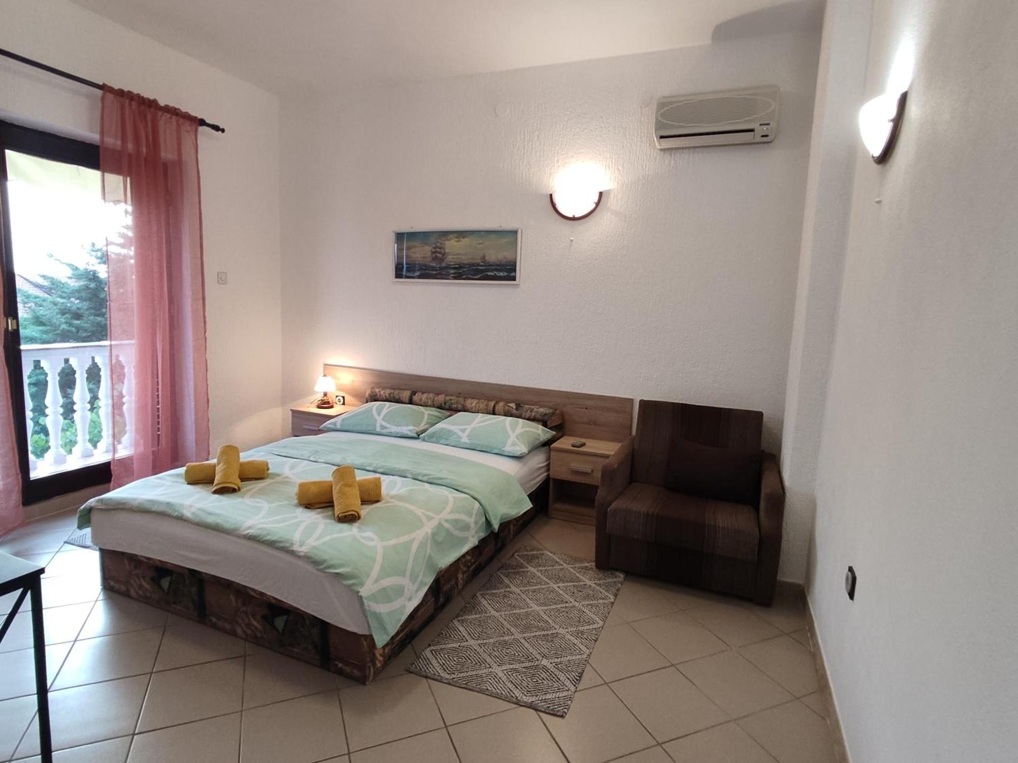 Apartment Teresa With Big Terrace Dramalj Crikvenica Eksteriør bilde